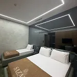 Sazani 酒店